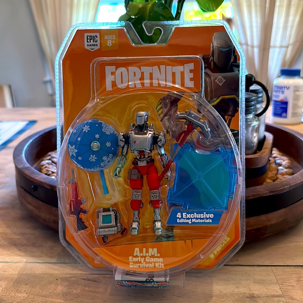 Fortnite Early Game Survival Kit Figure Pack, A.I.M.